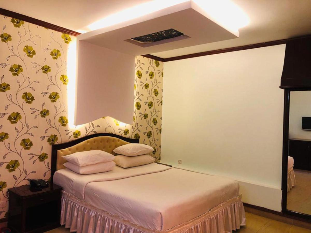 Grand Park Hotel Chittagong Exteriör bild